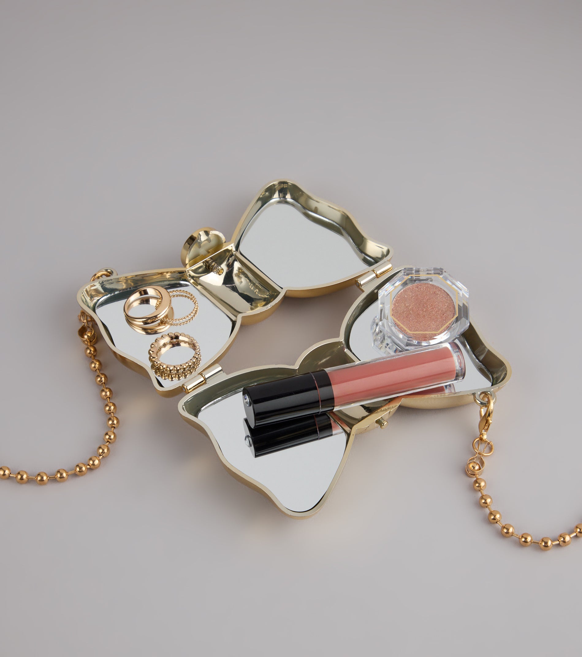 Sweet But Chic Mini Bow Clutch
