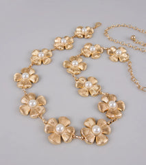 Flower Power Faux Pearl Chain Belt
